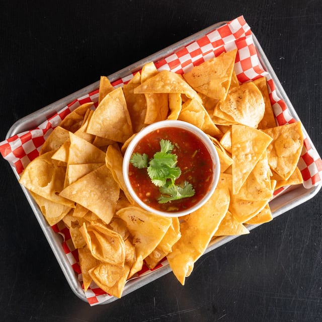 Chips & Salsa.